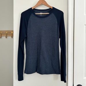 Old Navy two tone long sleeved thermal top sz: Small
